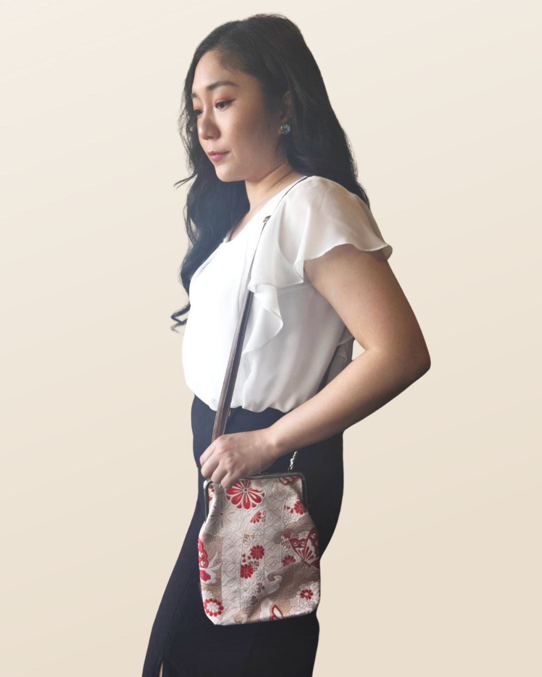 kinran-fabric-shoulder-gamaguchi-bag-red-floral-butterfly