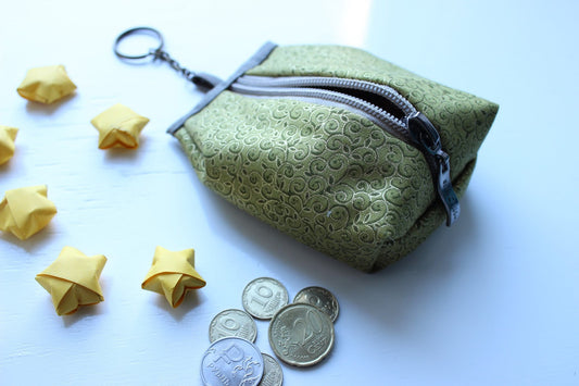 What is a Japanese coin purse